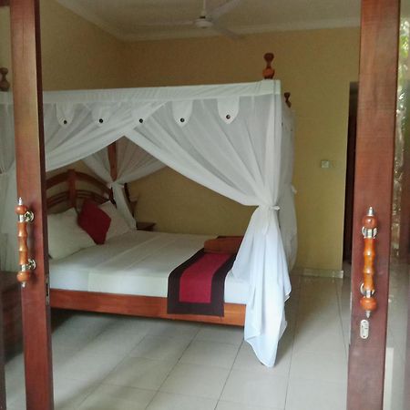 Pondok Aldi Hostel Amed  Exterior photo